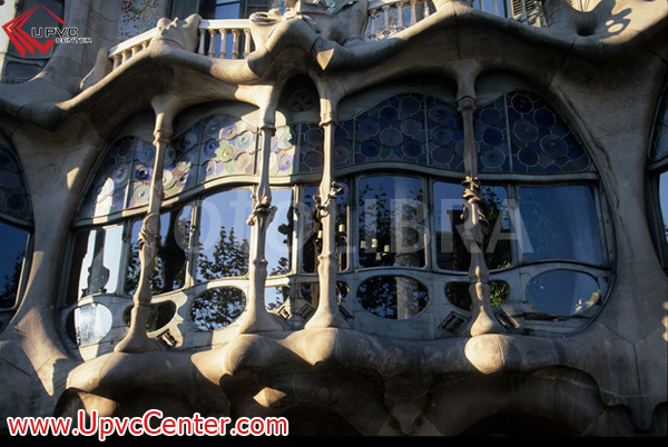 Windows-Casa-Batllo-11.jpg